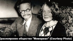 Лев Троцкий и Наталья Седова. 1930-е годы