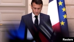 Președintele francez se numără, mai ales în ultimele luni, printre susținătorii cei mai fervenți ai ajutorării militare a Ucrainei. Deocamdată, este singurul care vorbește de trupe. 