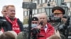 Валерий Рашкин (с микрофоном) на несанкционированной акции КПРФ по итогам выборов в Госдуму 