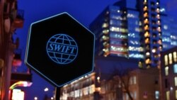 Часть крупных российских банков отключена от международной платежной системы SWIFT