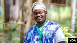 Emmanuel Tognidaho Tomètin, en repérage lors des Vodun Days à la forêt sacrée de Ouidah le 10 janvier 2028/Ginette Fleur Adandé
