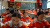 资料照片：中国西藏拉萨那曲第二高中的学生们正在上汉语课。(2021年6月1日)