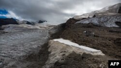 یخچال‌ها آب شدند و گذرگاهی مخفی پس از قرن‌ها در سوئیس پدیدار شد