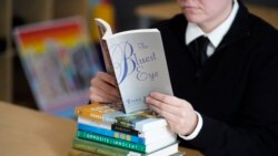 Quiz- US Parents Oppose School Book Bans