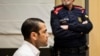 En esta imagen de archivo, el futbolista brasileño Dani Alves, durante un juicio en Barcelona, el 5 de febrero de 2024.