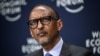 Le président du Rwanda, Paul Kagame, participe à une conférence de presse en marge de la réunion annuelle du Forum économique mondial à Davos, le 25 mai 2022.