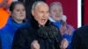 俄羅斯總統普京勝選後在莫斯科慶祝他成功連任的音樂會上發表講話。（2024年3月18日）