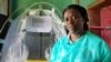 Un agent de santé dans un centre de lutte contre Ebola à Beni le 8 novembre. (Twitter/OMS) 
