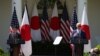 조 바이든 미국 대통령과 기시다 후미오 일본 총리가 10일 정상회담을 마친 후 백악관 로즈가든에서 기자 회견을 하고 있다.
