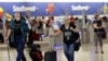Компания Southwest Airlines отменила в воскресенье более тысячи рейсов 