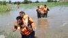 سیلاب‌ها در پاکستان: حدود ۱۰۰ هزار نفر به مناطق امن منتقل شده اند