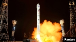 朝鲜官媒2023年发表自称成功地将间谍卫星送入轨道的图片。
