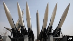 韩国首尔的韩战纪念馆展出的朝鲜导弹模型。