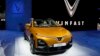 รถยนต์ไฟฟ้าของ Vinfast ถูกนำมาโชว์ที่งานแสดงรถยนต์นครลอสแอนเจลิส เมื่อเดือนพฤศจิกายน ปี 2022