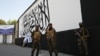 Reuters: Талибан согласился выпустить из страны 200 американцев и граждан третьих стран