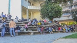 Students convene outside of the Royal University of Phnom Penh to prepare for enrollment, in Phnom Penh, Cambodia, on January 11, 2021. (Khan Sokummono/VOA Khmer)