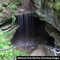 The historic entrance of Mammoth Cave