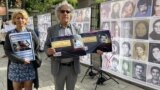 یادمان قربانیان کشتارهای جمهوری اسلامی همزمان با دادگاه حمید نوری