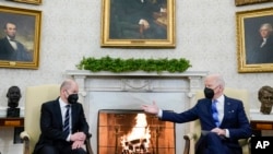 Presidenti Joe Biden dhe kancelari gjerman Olaf Scholz në Shtëpinë e Bardhë më 7 shkurt 2022.