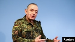 Генеральный инспектор вооруженных сил Германии (бундесвера) генерал-лейтенант Карстен Бройер 