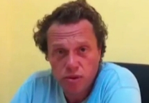 Сергей Полонский. Кадр видеообращения из камбоджийской тюрьмы