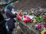 Цветы на баррикадах Майдана Фото: Андрей Стенин/РИА Новости