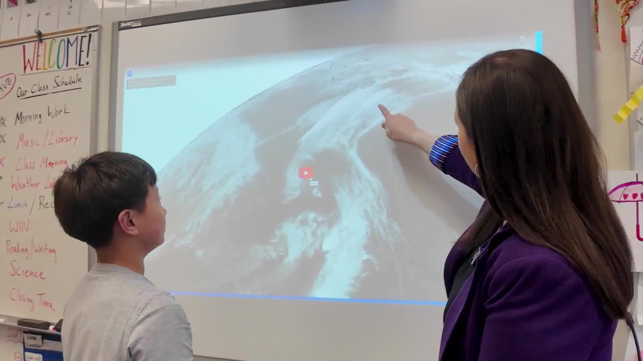 In this week’s Weather Lab, Chief Meteorologist Melissa Frey joined the 4th-grade classes with...