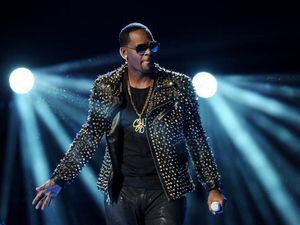 R Kelly jury to hear opening statements at trial in Chicago