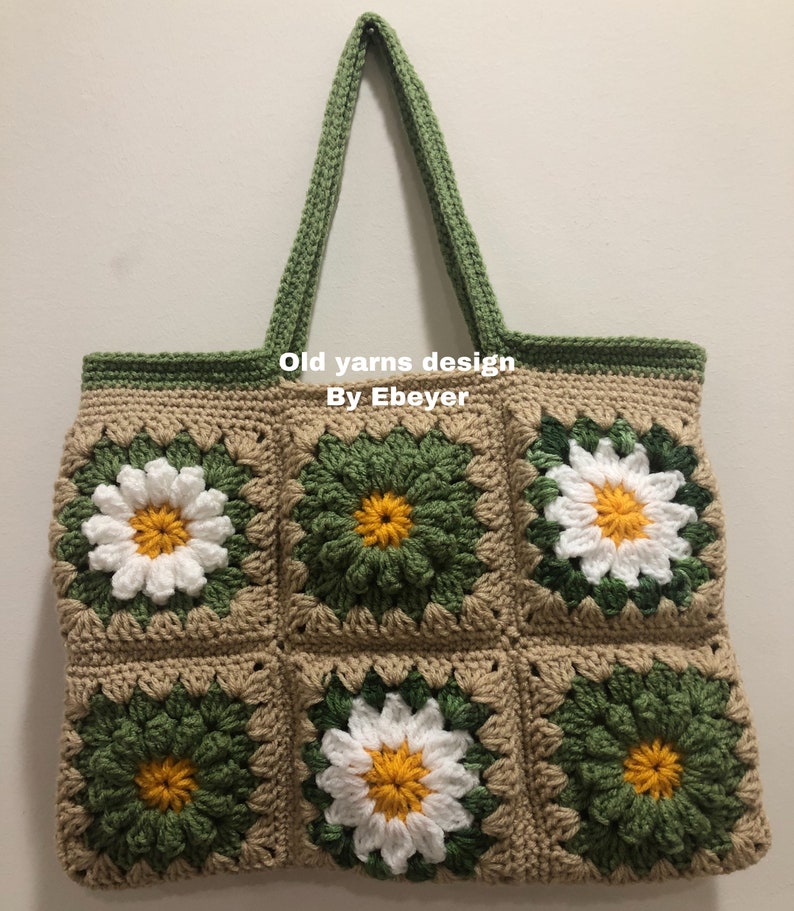 Crochet granny square Daisy flowers bag image 0