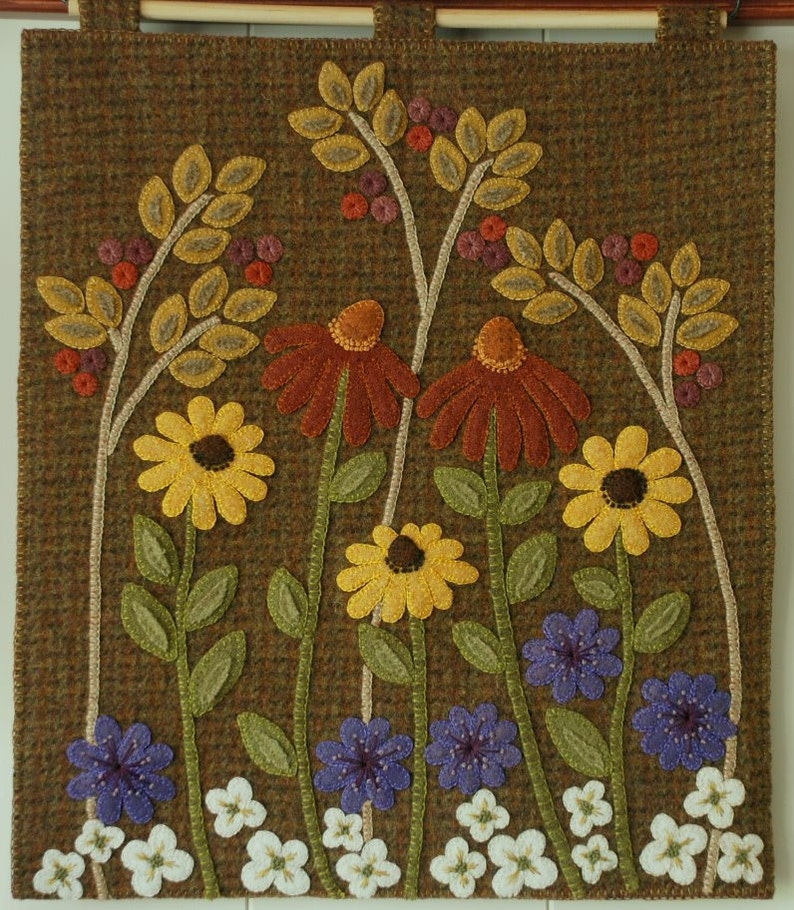 Wool applique KIT PATTERN fall flowers Autumn image 0