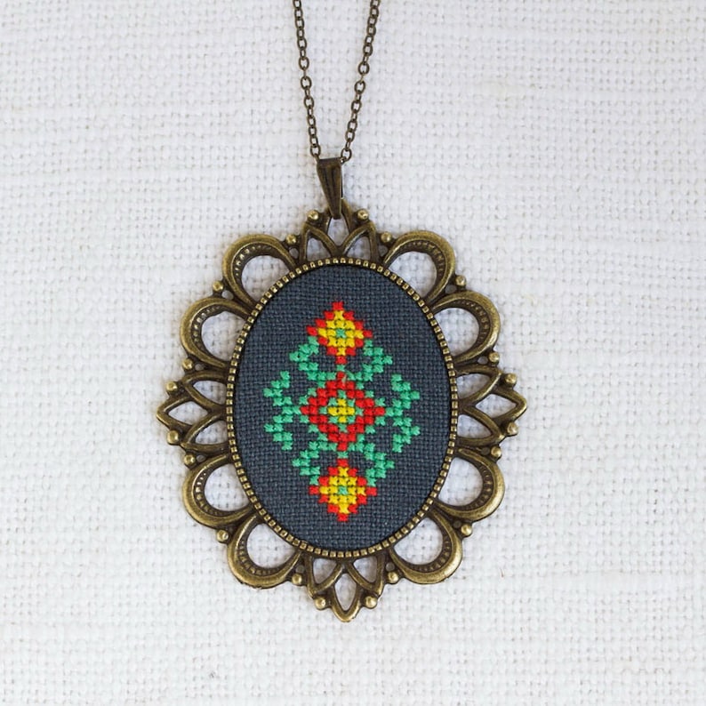 Cross stitch necklace with Ukrainian embroidery n067 image 0