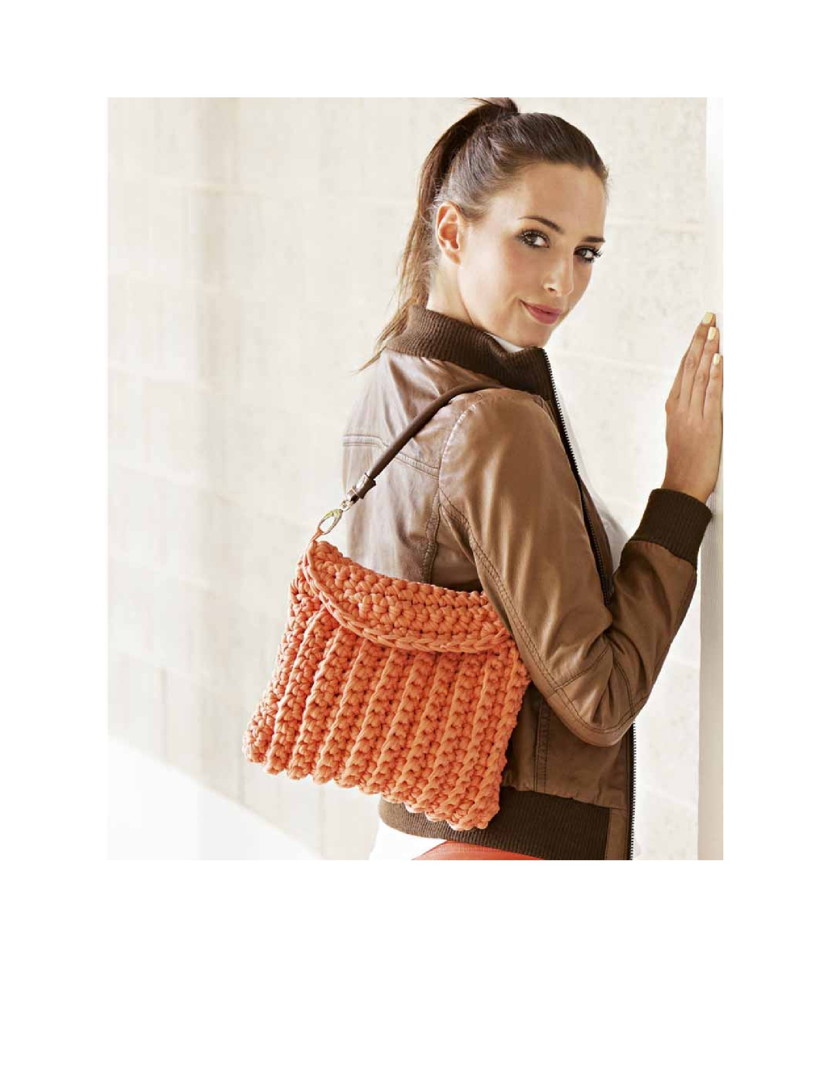 Simply-Stunning-Crocheted-Bags-by-Sabine-Schidelko-00038