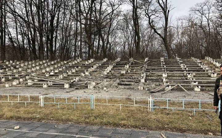 Унаслідок обстрілів Донеччини пошкоджені будинки, ліцей, мистецька школа і лікарня