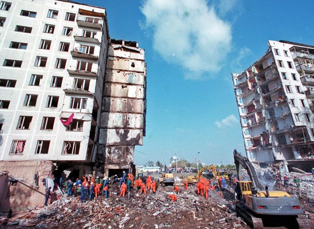 Наслідки вибуху житлового будинку на вулиці Гур'янова 19, 10 вересня 1999 р