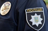 На Луганщині правоохоронці потрапили під обстріл, коли роздавали гуманітарну допомогу