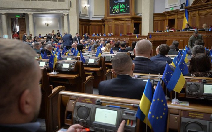 У "Слузі народу" поскаржилися на втому і бажання скласти мандат у багатьох парламентарів