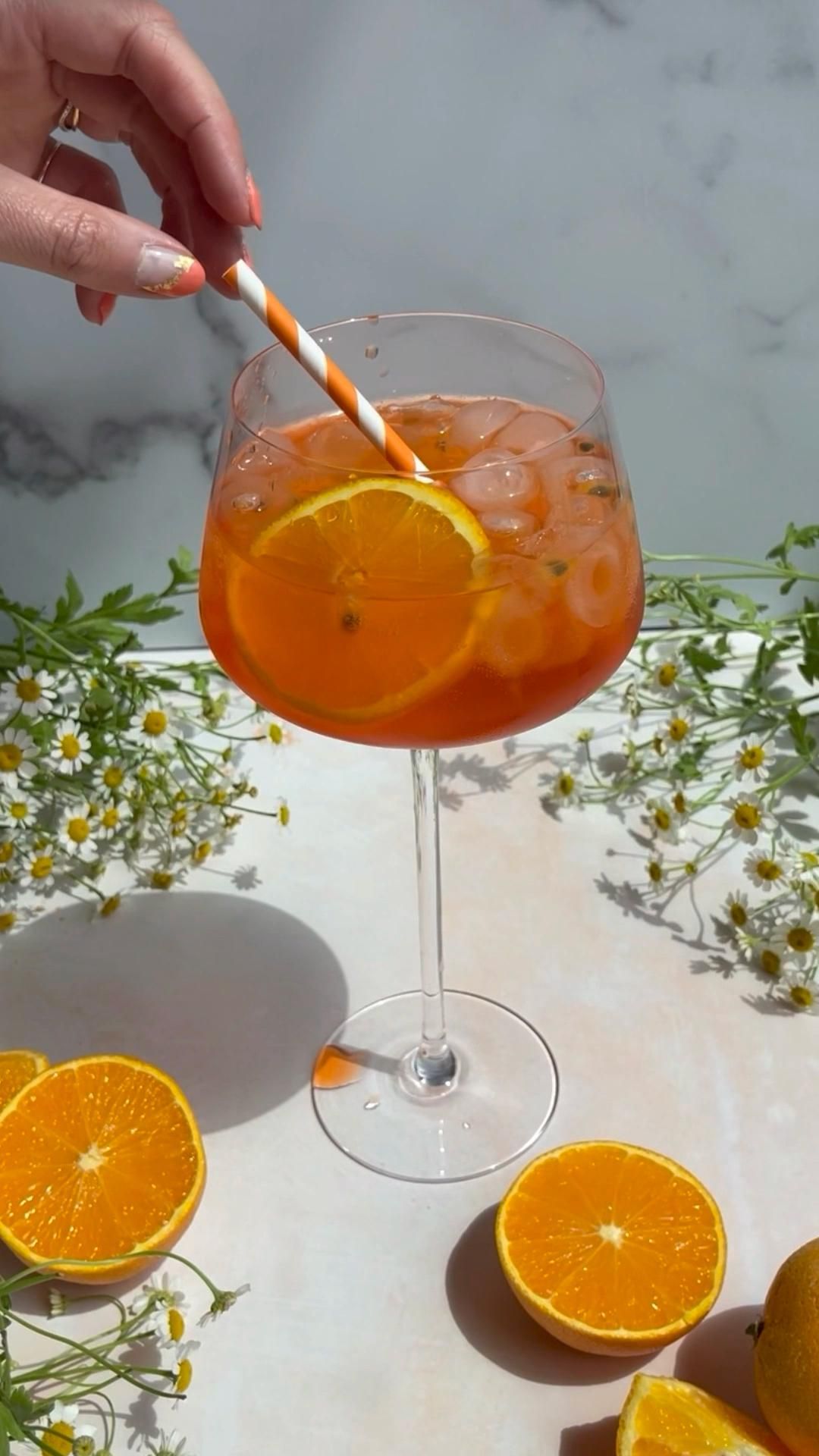How to make the perfect Aperol Spritz for Summer Sipping!
