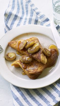 French toast is an irresistible all-time favourite weekend breakfast with no health benefits whatsoever. Allegra walks you through the process. Gorgeous. Recipe Collection, Banana French Toast, Delicious