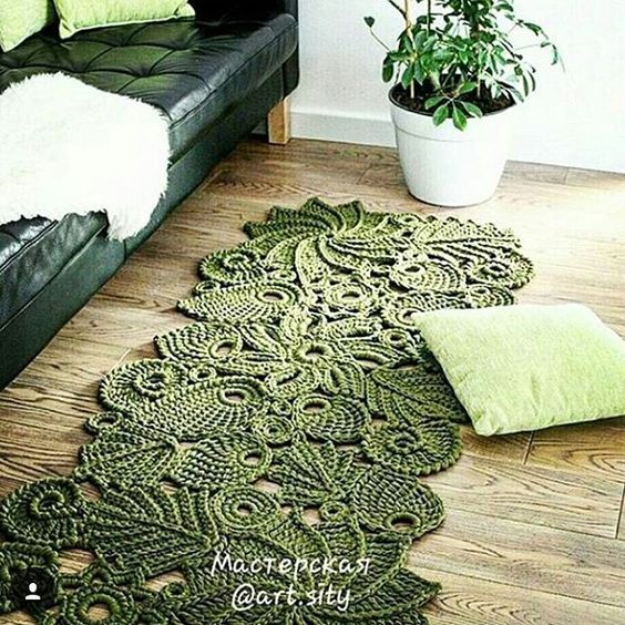 Olhem o tapete montado com aquelas peças dos vídeos..😍😍 #crochet #croche #handmade #tapete #fiodemalha #feitocomamor #feitoamao #trapilho #totora #knit #knitting #alfombra #decoracao #artesanato Por @art.sity