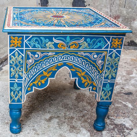 Lots of neat Moroccan furniture on Hip and Humble Home's site!