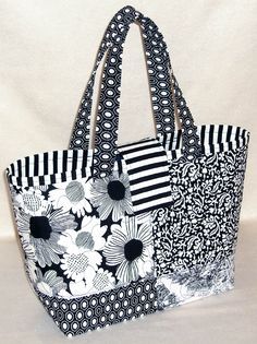 ****Miranda bag in Black & White****