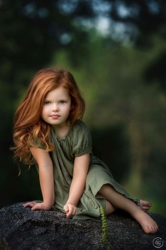 Children's Photography. Little redheaded girl.