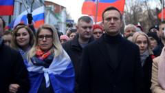 Соболь и Навальный
