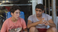 Сирийские мальчики-беженцы