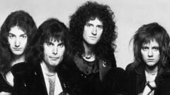 Одна из самых ранних фотографий классического состава Queen. Слева направо: Джон Дикон, Фредди Меркьюри, Брайан Мэй, Роджер Тейлор. 1971 г.