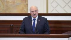 Лукашенко в Овальном зале Дома правительства