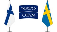 NATO İsveç və Finlandiya bayraqları