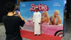 Показ фильма "Барби" в Дубае