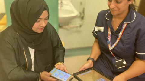 Patient Noorjahan Islam Chowdhury and midwife Jet Karavadara