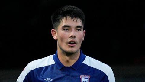 Elkan Baggott on the pitch during an Ipswich game